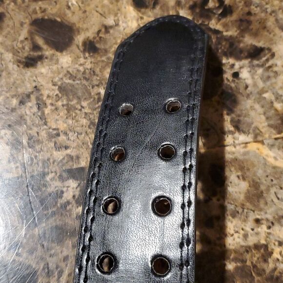 1.5 inch wide black two holed belt - Picture 2 of 5